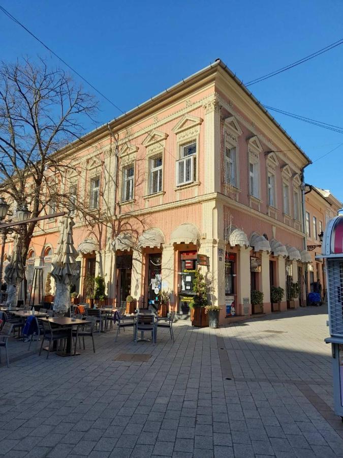 Corso Rooms City Centre Нови-Сад Экстерьер фото